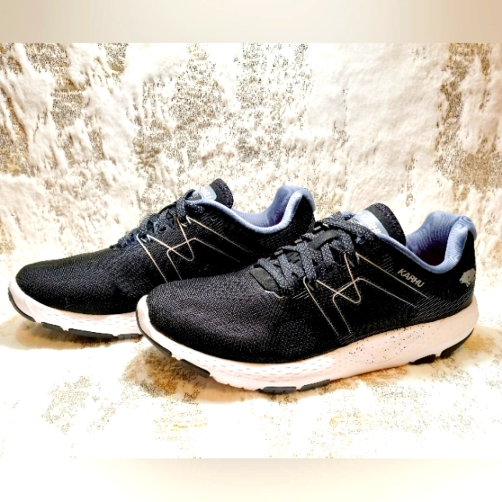 Karhu Ikoni Ortix Hivo Running Shoes - 9 Women MAKE AN OFFER